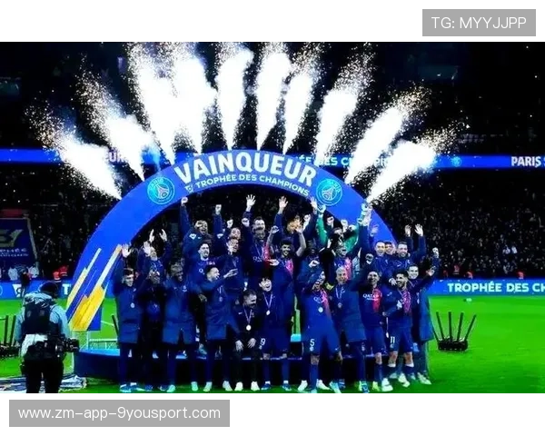 巴萨中场组织精妙，联赛与欧战并肩推进